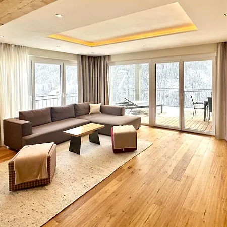 Aparthotel Zirben Luxus Mit Und Pool Direkt In Kappl Landeck
