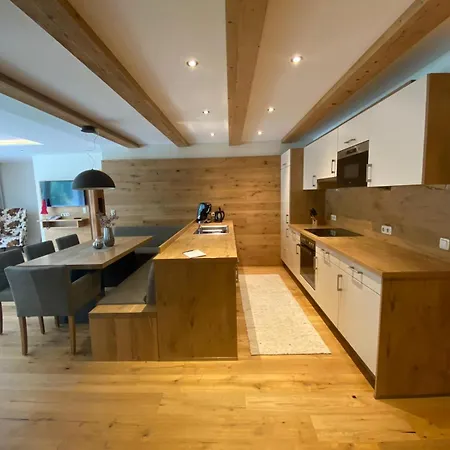 Neu Zirben Luxus Mit Und Pool Direkt In 4*